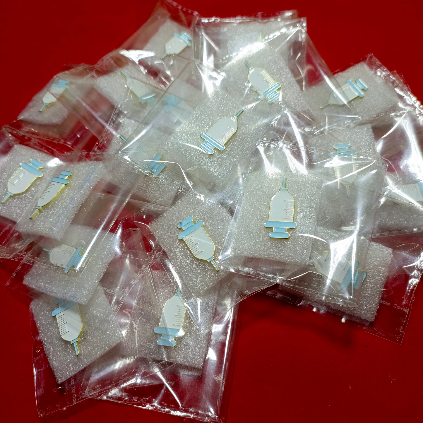 Lapel pins brooch of syringes