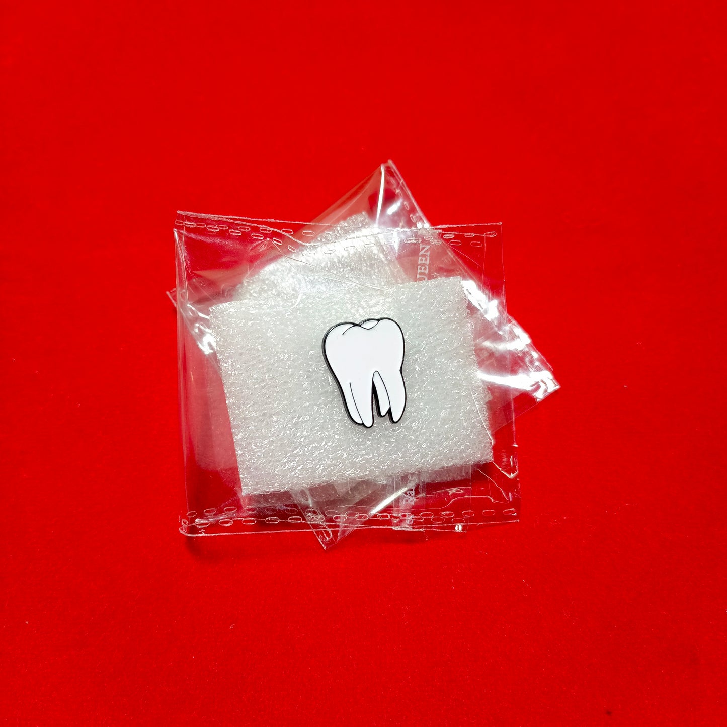 Lapel pins brooch of tooth