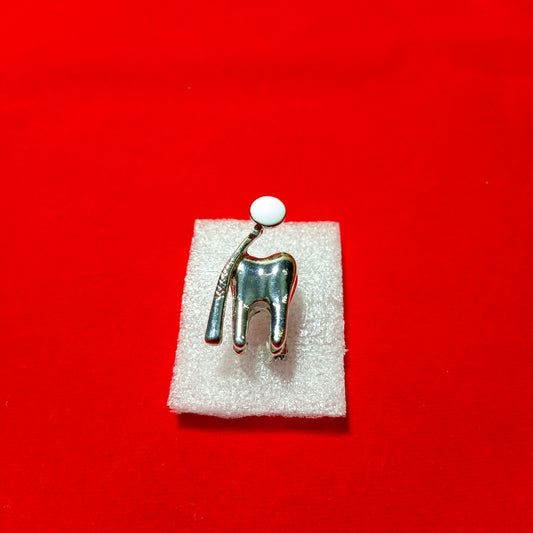 Lapel pins of tooth & brush