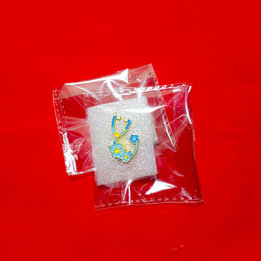 Lapel pins brooch of stethoscope with flowers