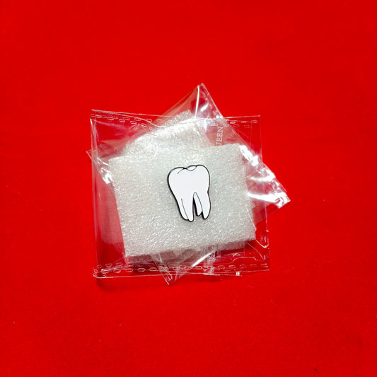 Lapel pins brooch of tooth